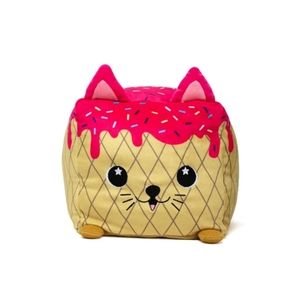 DULCE SQUARED PLUSHIE